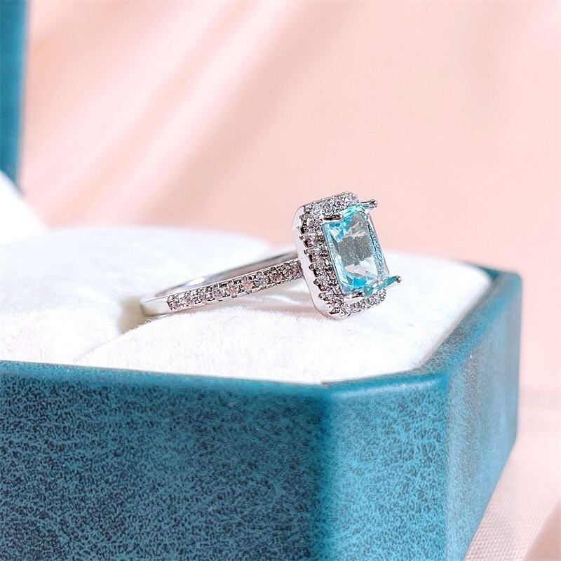 Bague Ringen Classical Design Ring Fashion Female Jewelry Square Blue Topaz artificial Aquamarine Lady&#39;s Engagement Ring Size5-9