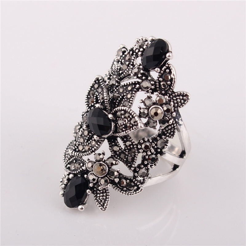 Ajojewel Vintage Retro Luxury Ring Woman Black Crystal Rhinestone Flower Jewelry Big Rings Ringen Anneau